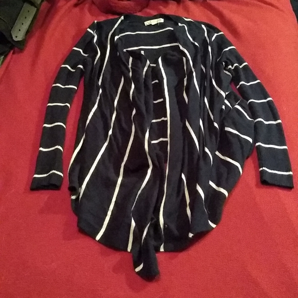 Blue and white striped cardigan - Picture 2 of 3